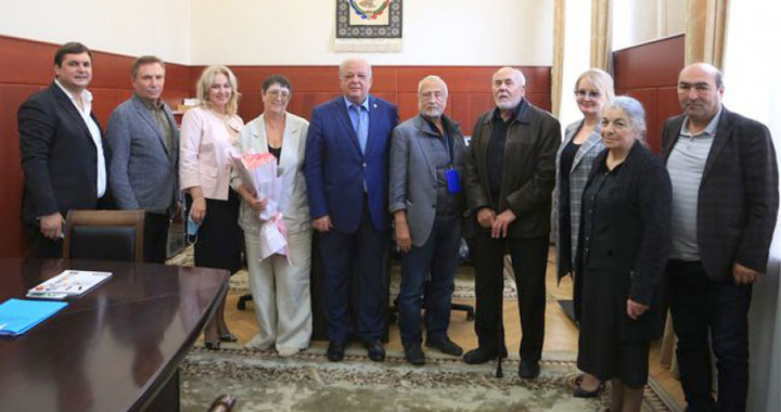 «МахIачкъала лайкьссар магьирлугърал центрну хьун»