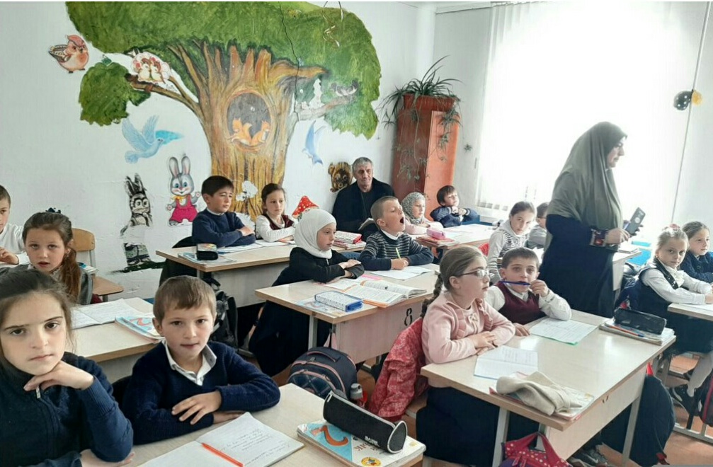 В Дагестанских школах прошёл тотальный диктант на тему «Образование ДАССР»