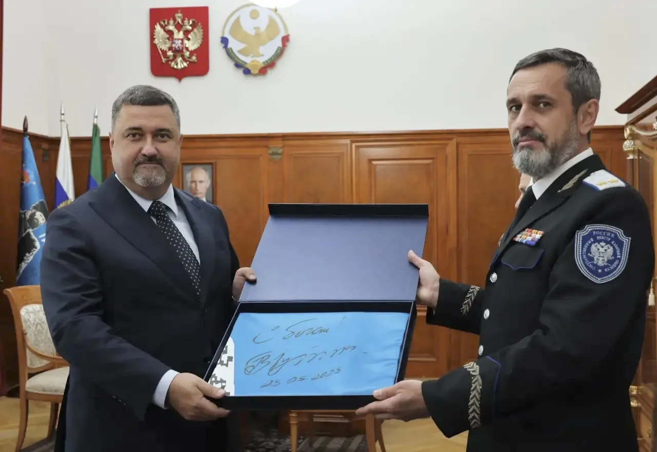 Щукин и Кузнецов обсудили развитие дагестанского казачества и поддержку бойцов СВО