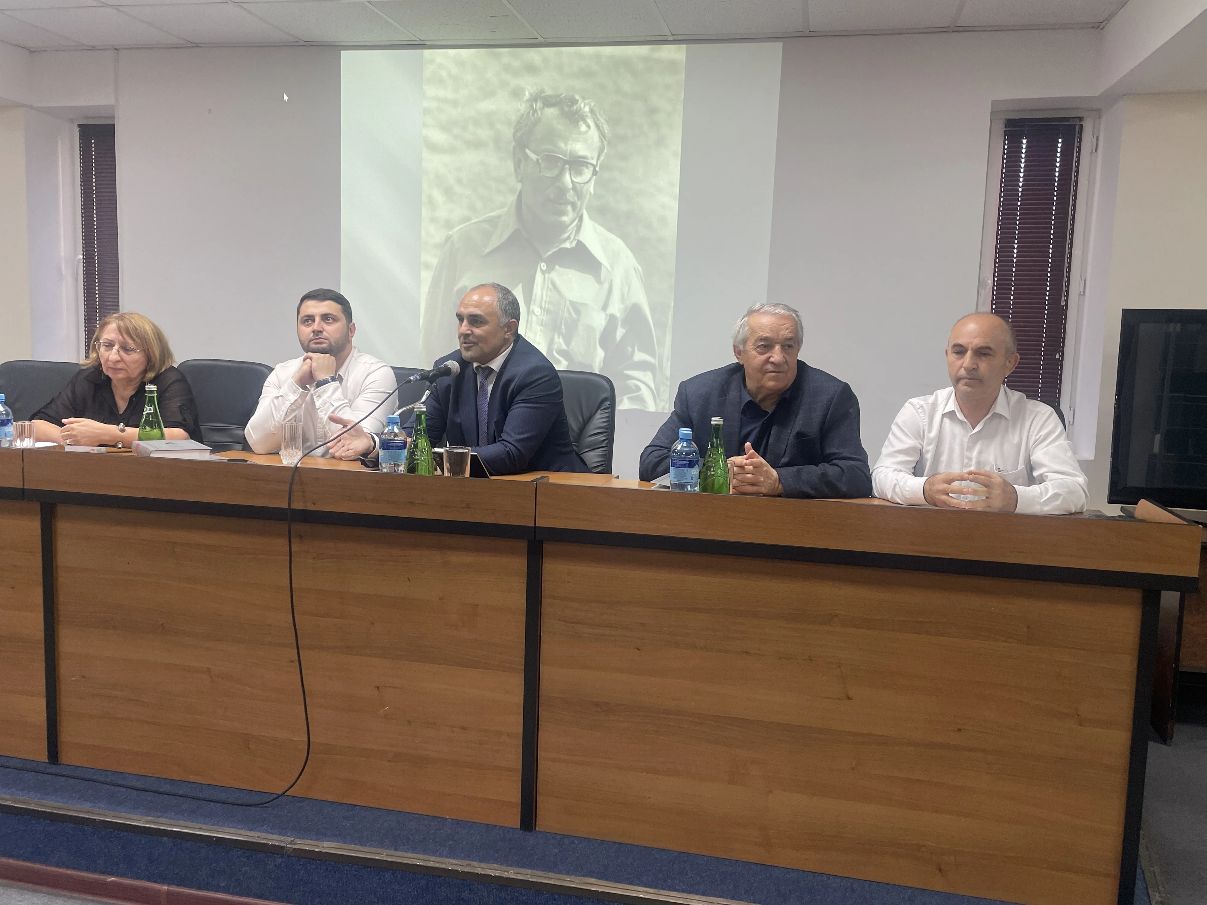 Дагъусттаннал цIанихсса чичу ва сценарист