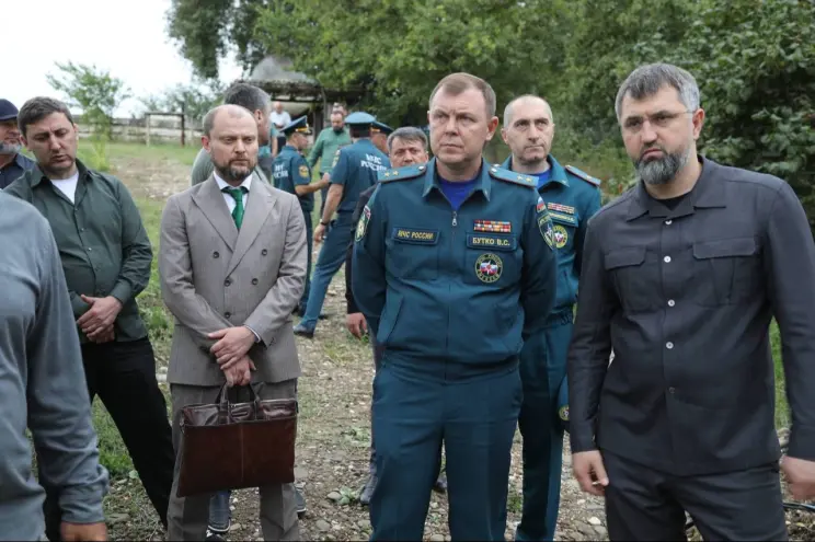 Рамазанов и Бутко проинспектировали восстановление водоснабжения в Мамедкале