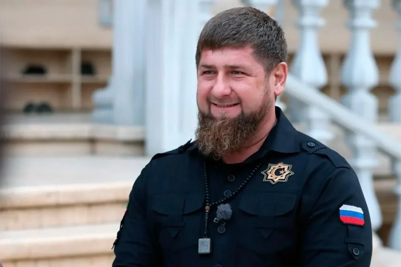 Врио главы Дагестана поздравил Кадырова с победой на выборах главы Чечни