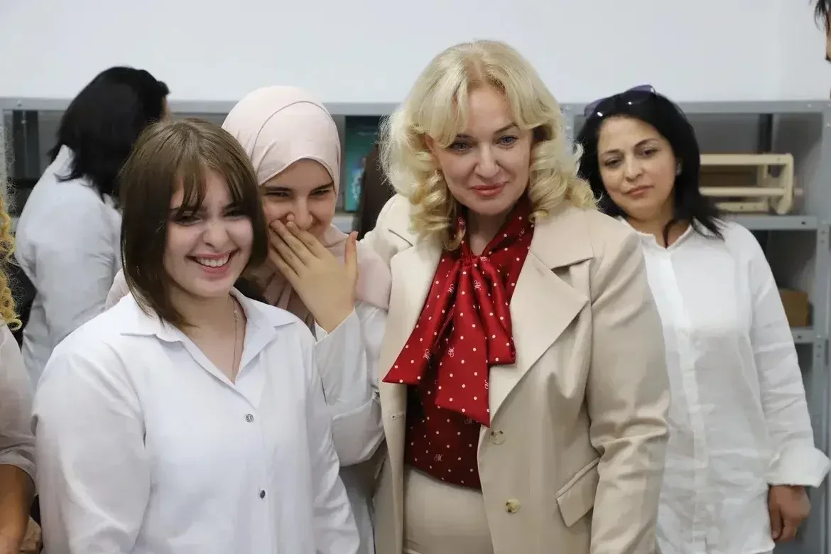 В Махачкале открылся детский центр ремесленных традиций «Устар»