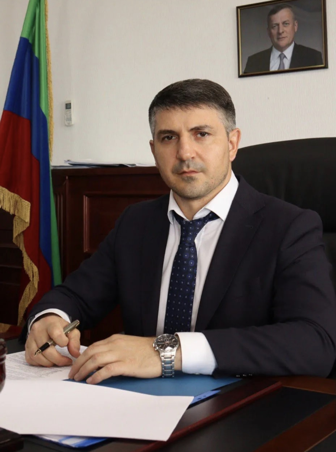 Мурадов поздравил дагестанских газовиков и нефтяников с профессиональным праздником