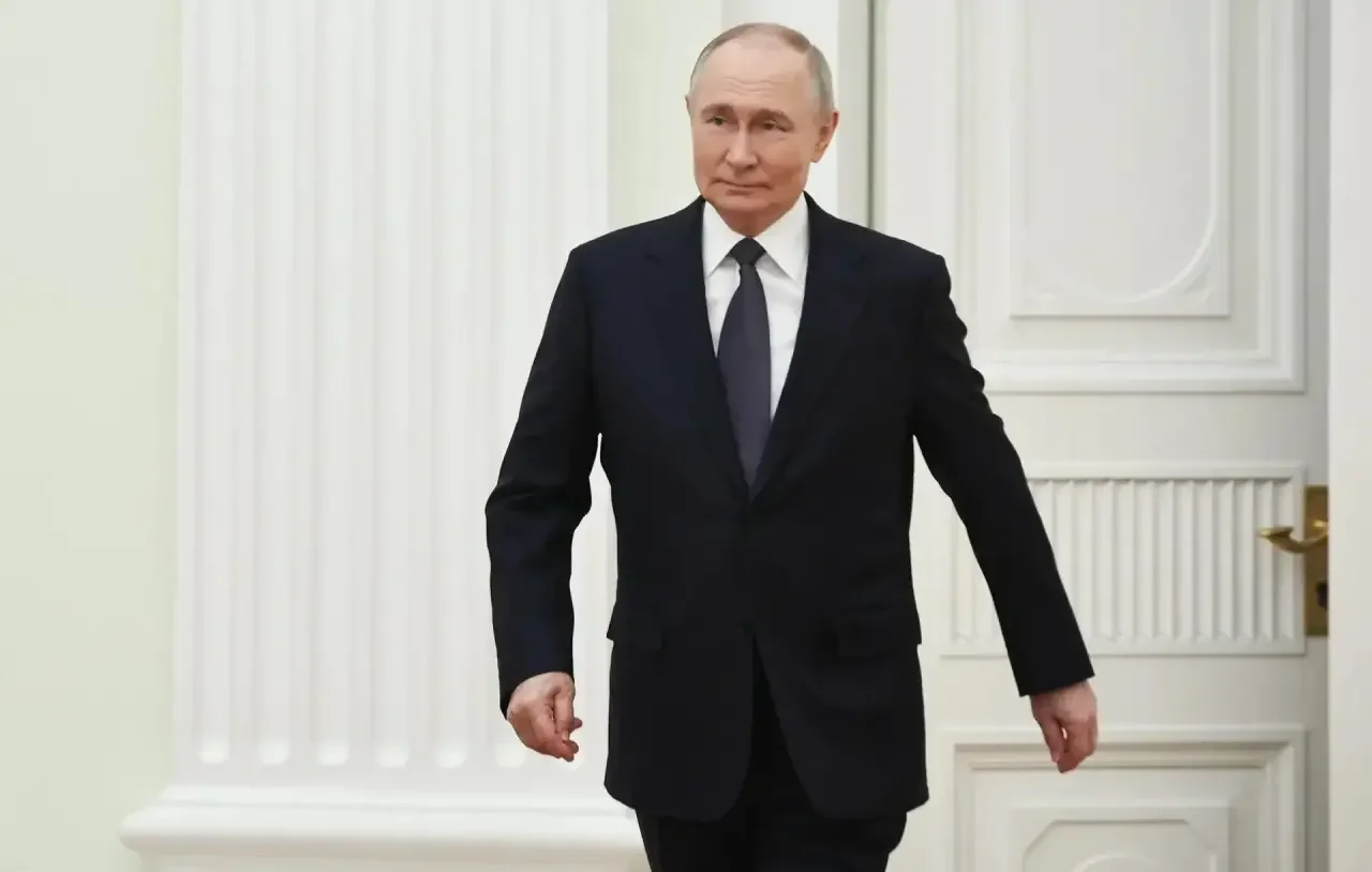Руководство Дагестана поздравило Путина с днём рождения