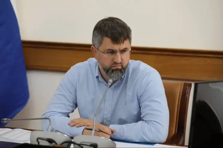 Рамазанов поручил устранить недостатки в работе учреждений