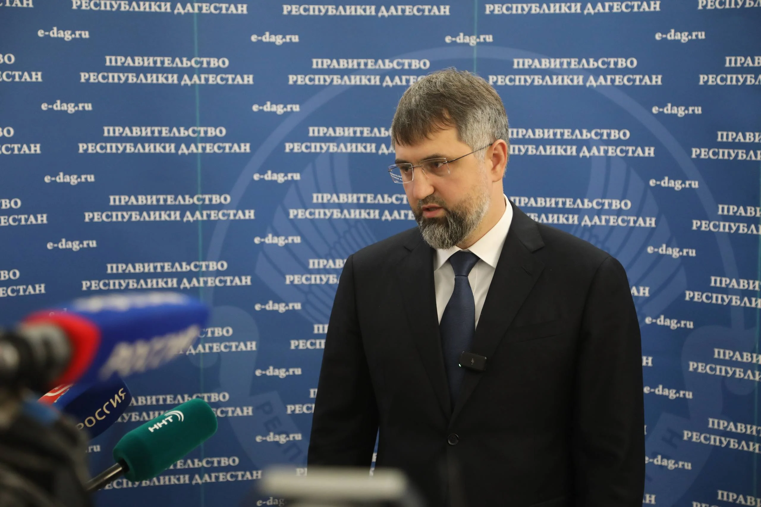 Магомед Рамазанов ответил на вопросы журналистов после третьей сессии Народного собрания