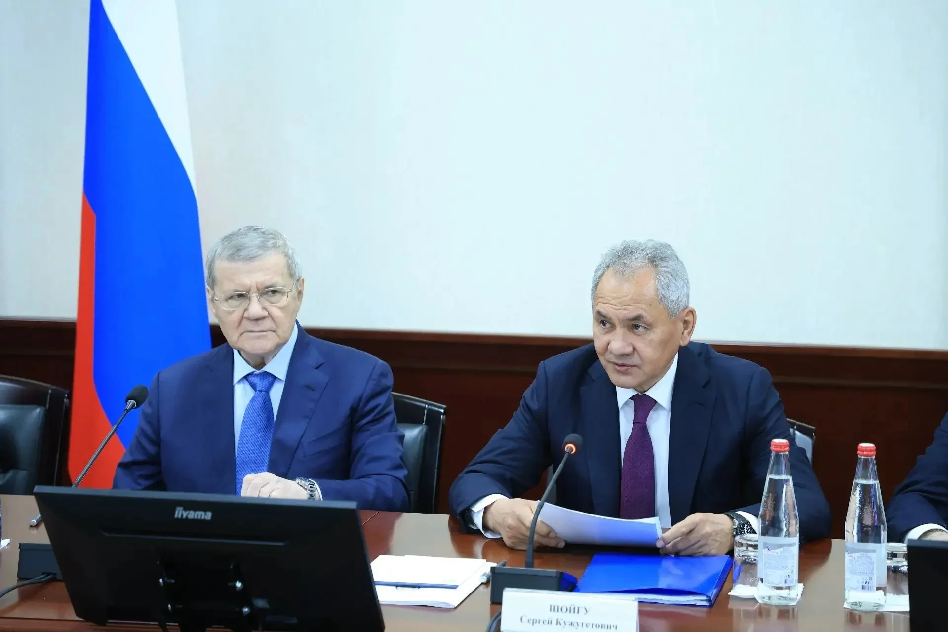 Шойгу обсудил в Пятигорске противодействие деструктивному влиянию на общество