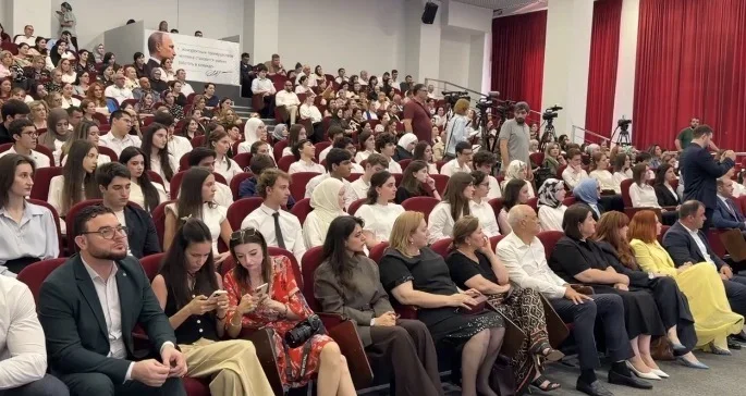В Дагестане 90 выпускников получили по 100 тыс. рублей за выдающиеся результаты ЕГЭ