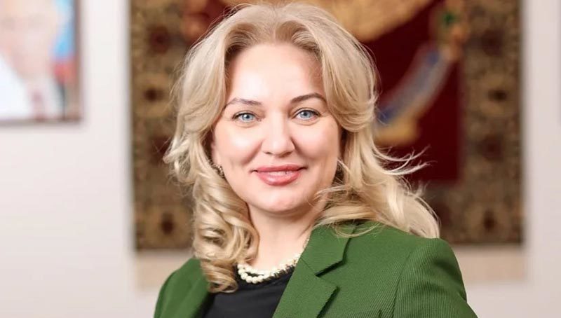 Поздравление министра культуры РД Заремы Бутаевой с Днем народного единства