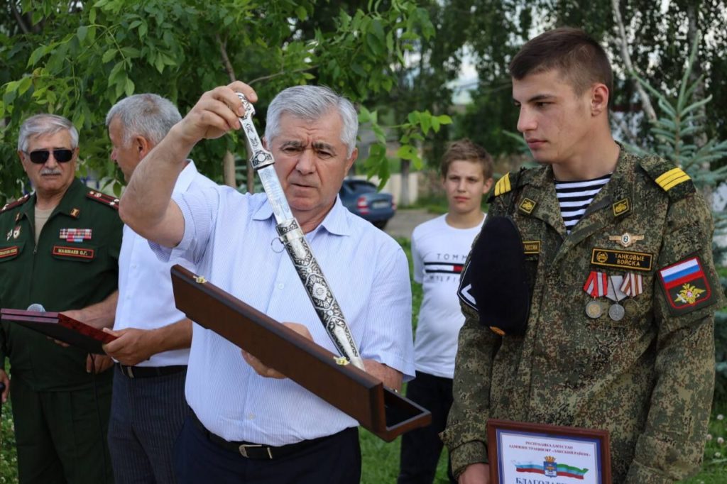 (без названия)