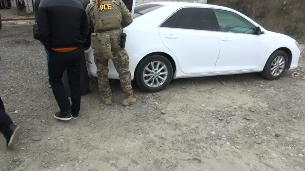 В Дагестане сотрудник полиции уволен и оштрафован за незаконное проникновение в федеральную информационную систему ГИБДД