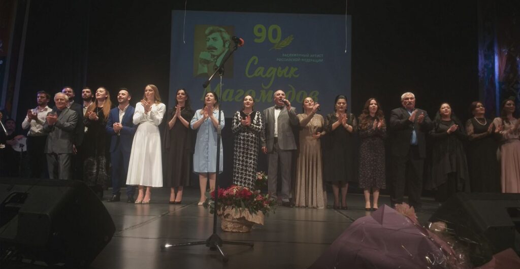 Лакрал театрданул бусалану хьусса Садикь
