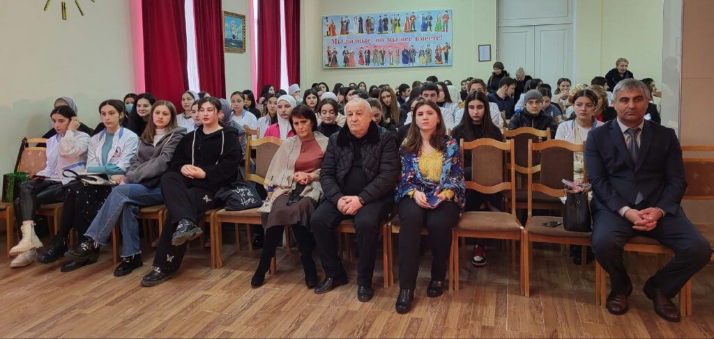 Лакский театр провёл культурно-просветительскую акцию
