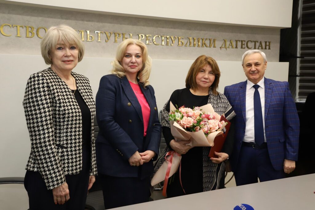 Работникам культуры вручили Благодарственные письма депутата ГД РФ Джамаладина Гасанова