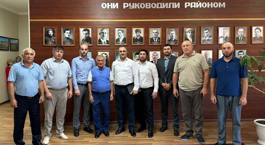 Лакский район посетил министр цифрового развития